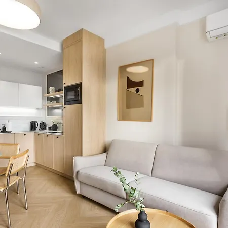 Almond Penthouse * Varsó
