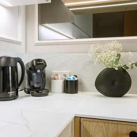 Almond Penthouse Lägenhet